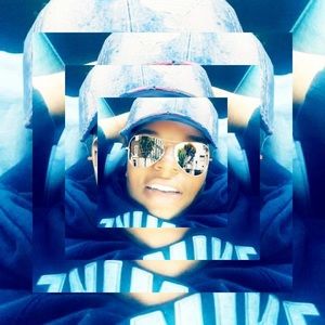 Meet your Posher, Phillip